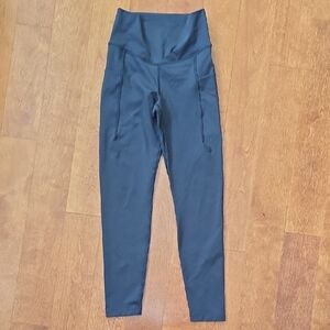 The North Face Women's Dark gray Leggings Midline Highrise size Small